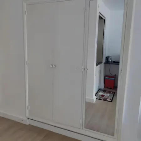 With Rooftop Pool Lägenhet *